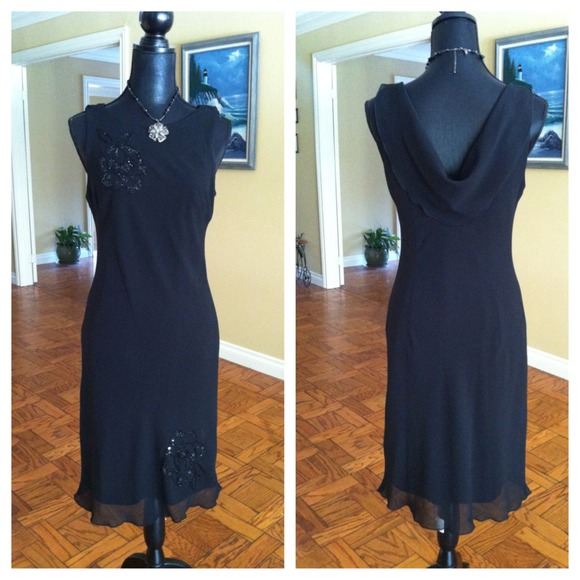 ***REDUCED*** NWOT Elegant Dress