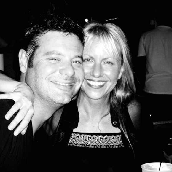 Meet your seller/buyer🌎SU/party host - Picture 5 of 8