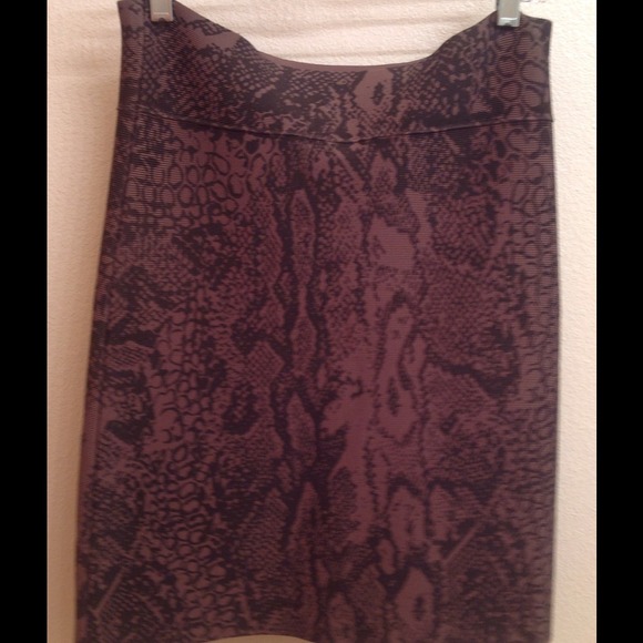 Power skirt - Picture 2 of 2