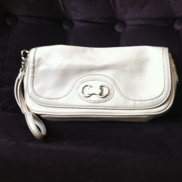 MICHAEL Michael Kors Pebbled Leather Clutch