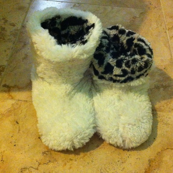 White slipper boots