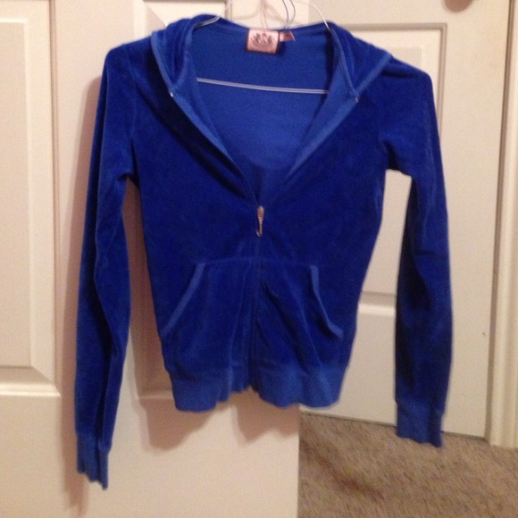 *REDUCED* Juicy velour hoodie!