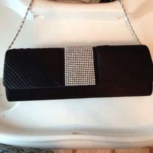 Clutch black