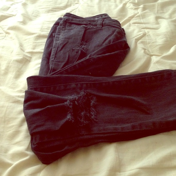 ❗️HOLD❗️Super Skinny Black Destroyed Jeans