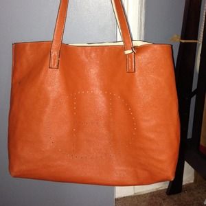 HOLD HOLD HOLD *****Reversible tote