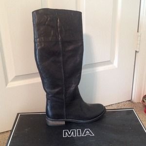 Black leather brand new MIA boots