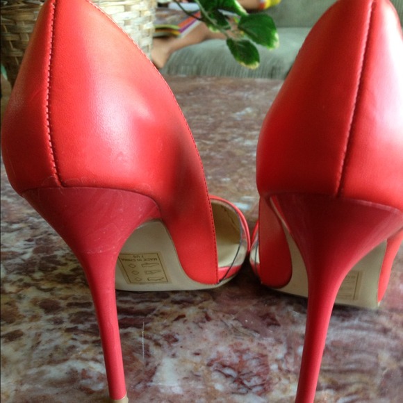 Shoes - Picture 3 of 4