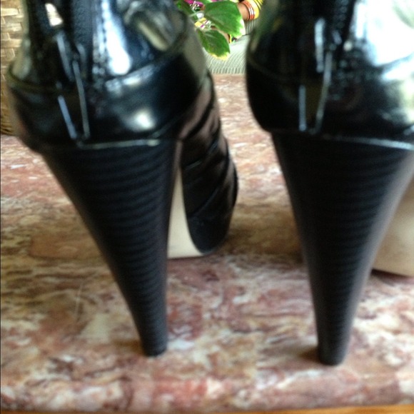 Shoe/boot - Picture 3 of 4