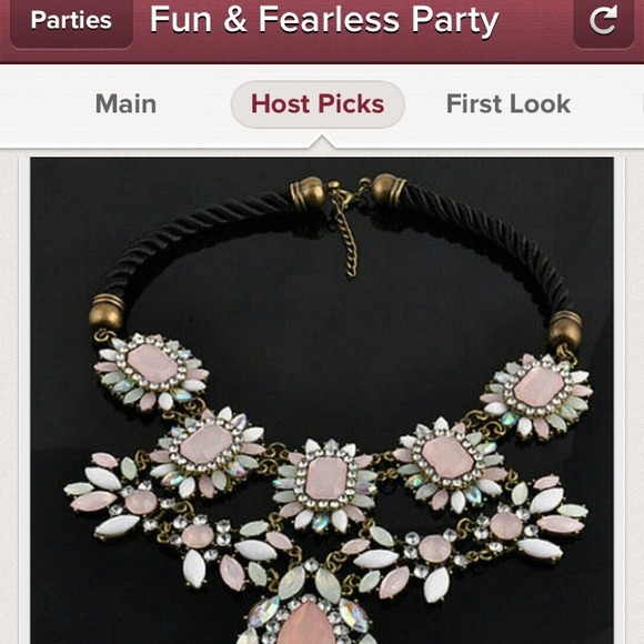 🆕Very classy Unique High Quality Necklace! - Picture 4 of 4