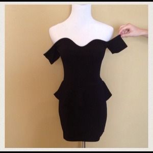 Strapless peplump style dress