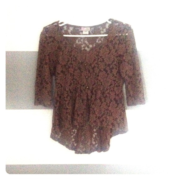 Brown lace High-Low top