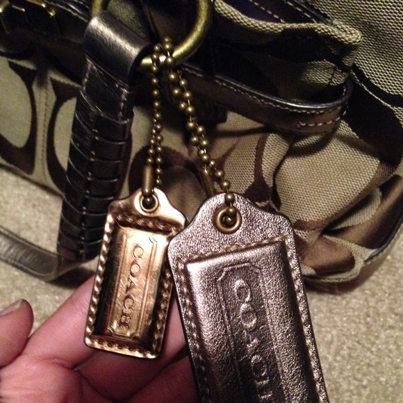 Coach Sold In Bundle - Picture 4 of 4