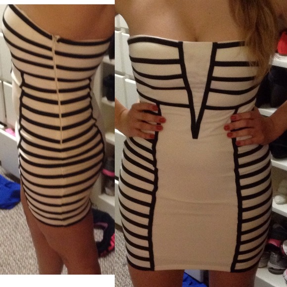 🎉White bodycon Strapless dress💋 - Picture 4 of 4