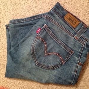 Levi's short jeans