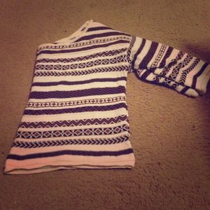 100% Cotten Tribal Coped Sweater