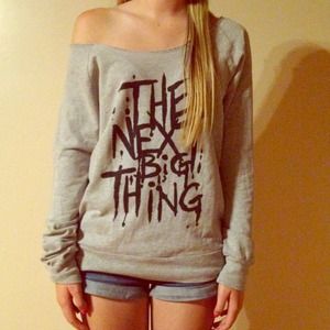 One shoulder sweater