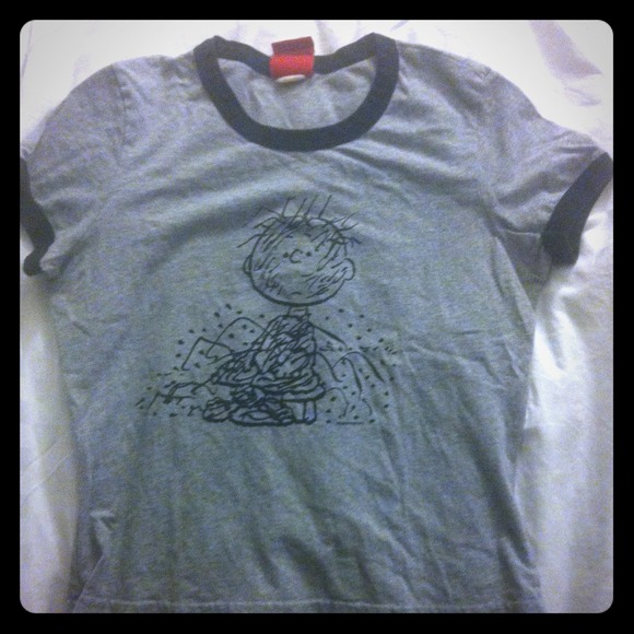 Peanuts tshirt