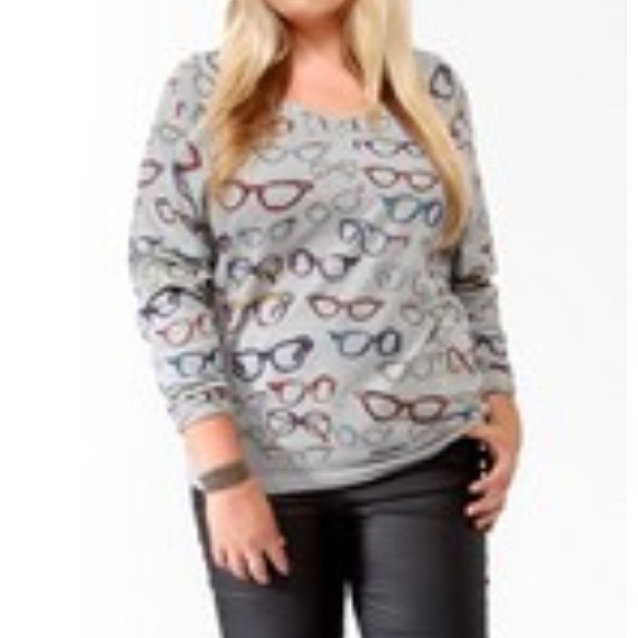✳️SOLD in Bundle✳️ F21 Sweatshirt w/ Glasses Print - Picture 4 of 4