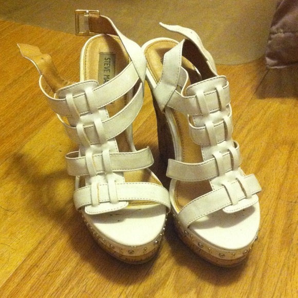 Steve Madden Feaver wedges