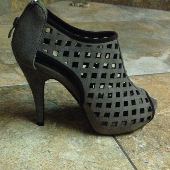 New Rampage heels