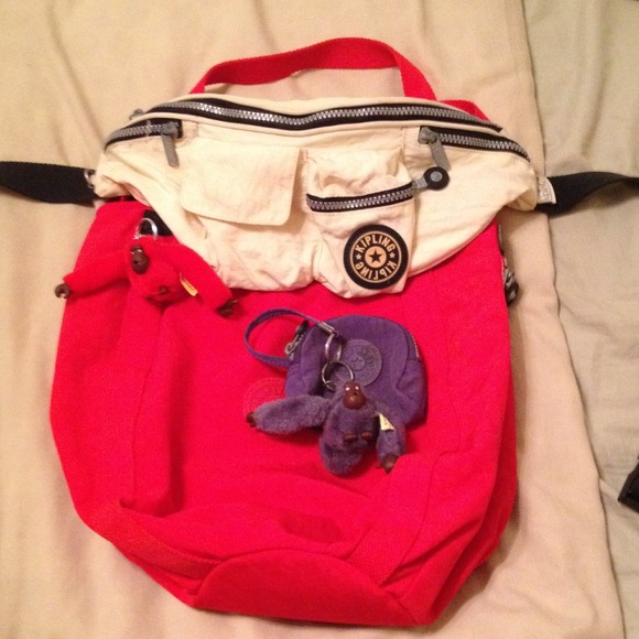 Kipling Bundle. 🙉