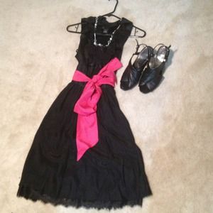 Flirty White House Black Market dress, size 2.