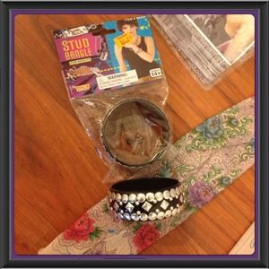 NWT stud bangles