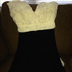 Cream and black color mini dress-Formal