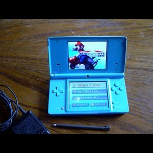 Nintendo DSi Lite