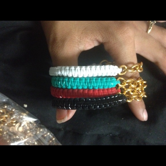 Bracelets - Picture 3 of 4