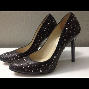 100% Authentic Jimmy Choo Silver Studded Pumps
