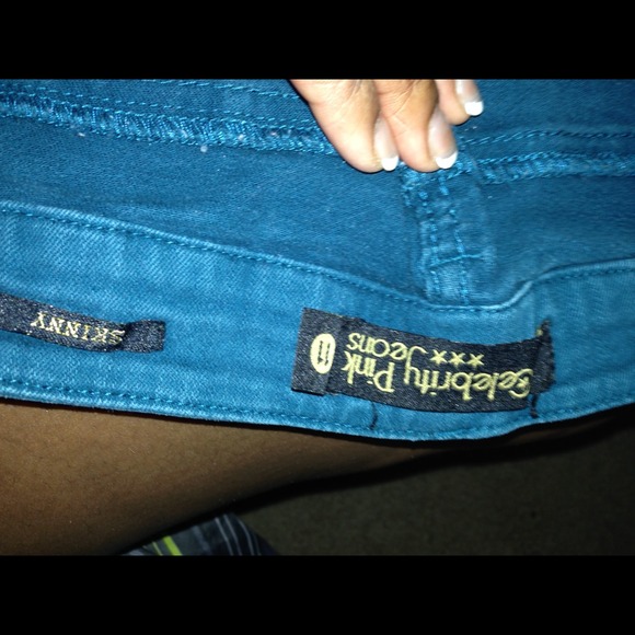 Jeans - Picture 2 of 2