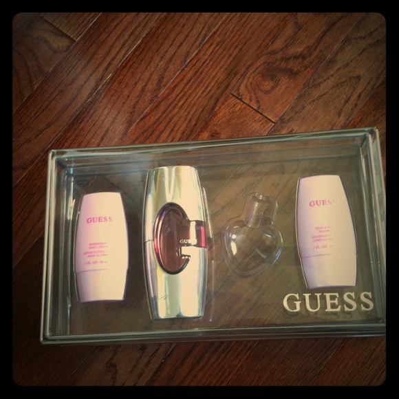 ❤ Guess Perfume Set❤