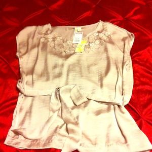 🚫SOLD%🚫 IN BUNDLE%% Mauve/rose colored blouse.