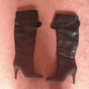 Black ruffle fold-over boots