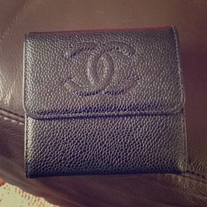100% authentic Chanel wallet 100% authentic Chanel wallet