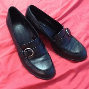 Black leather shoes 🔹Final Price Cut🔹