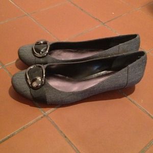 REDUCED🌻 Nine West Kitten Heel Flats