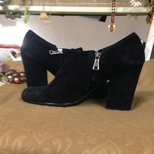 PRADA BLACK SUEDE ❤