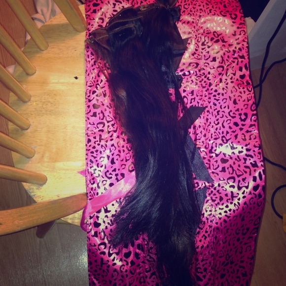 Beautiful 15/16 clip in real human hair extensions - Picture 1 of 3