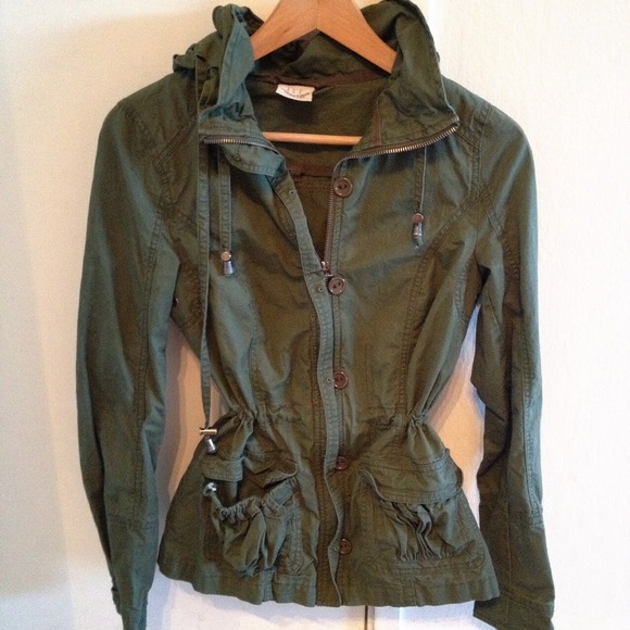 Zara Jackets & Blazers - Zara hooded army jacket
