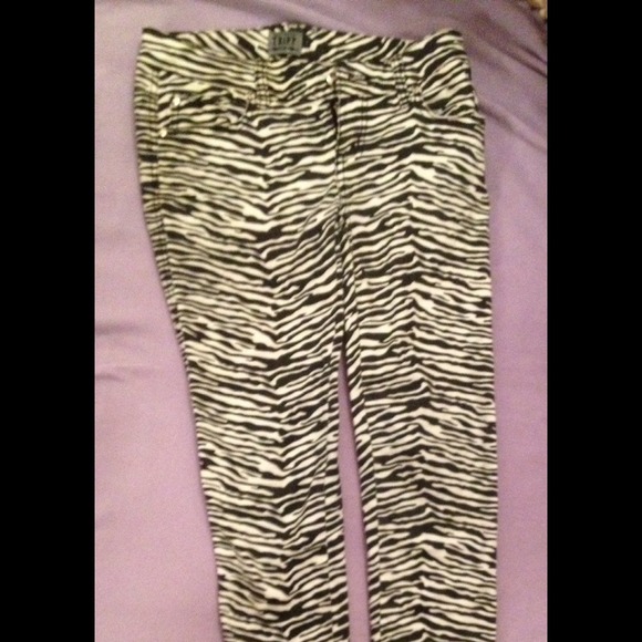 Tiger Striped Skinny Jean