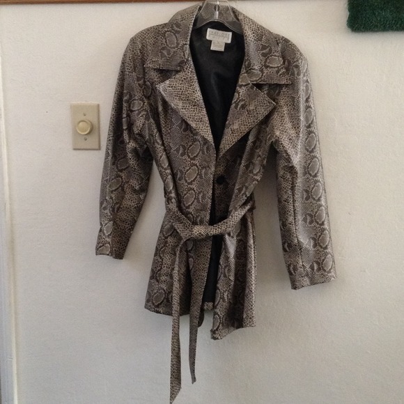 Vintage snake skin pea length coat.  Size Medium