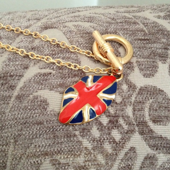 Jewelry - NWT UK Flag on Lips Necklace