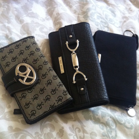 ✂️3 wallets and 1 handbag