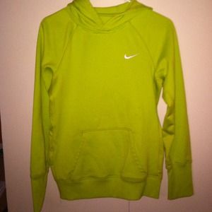 💢MUST GO💢Neon green nike hoody!