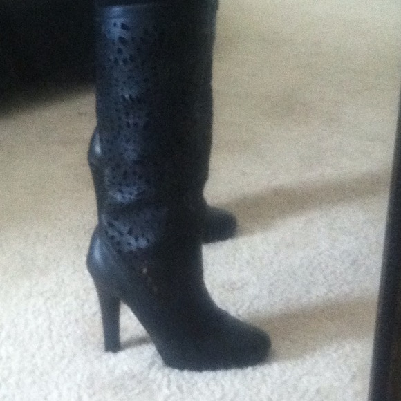 💥SEXY💥Colin Stuart Laser Cutout Boots - Picture 4 of 4