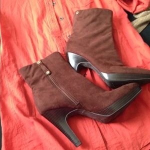 Soft above the ankle boots