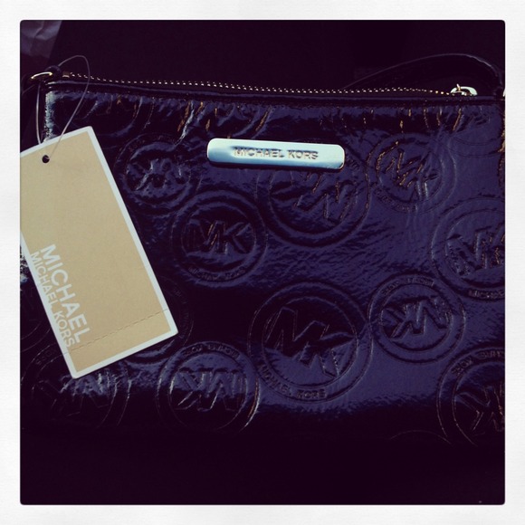 Michael kors black small purse/clutch💢sold💢