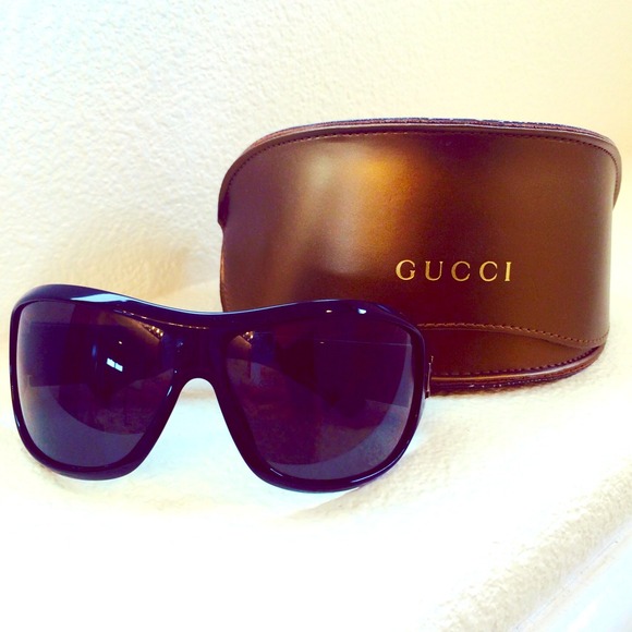 🚫SOLD🚫GUCCI Wrap Sunglasses - Ultrachic